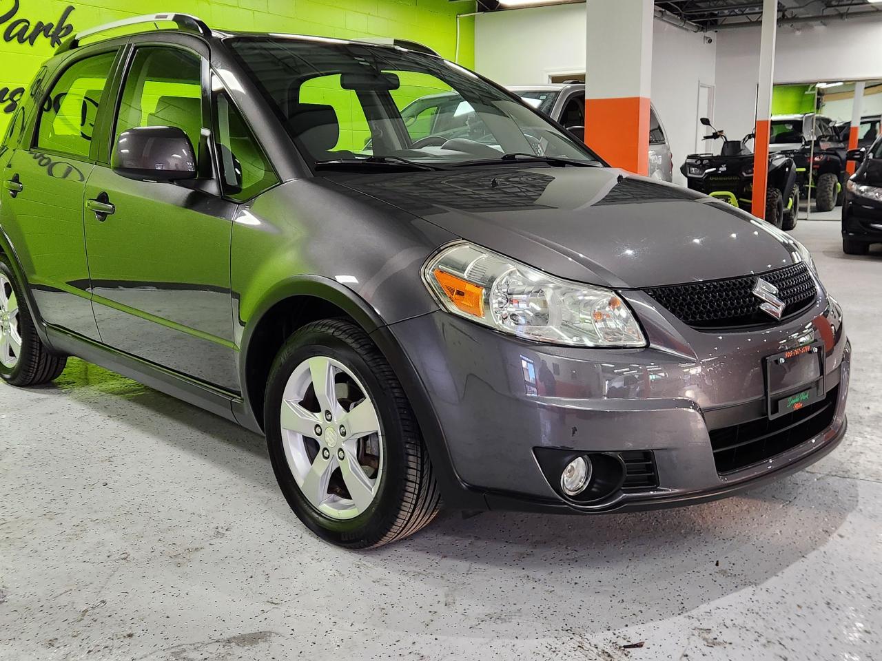 2012 Suzuki SX4 JLX NO ACCIDENTS LOW MILEAGE H'TED SEATS CLEAN Photo4