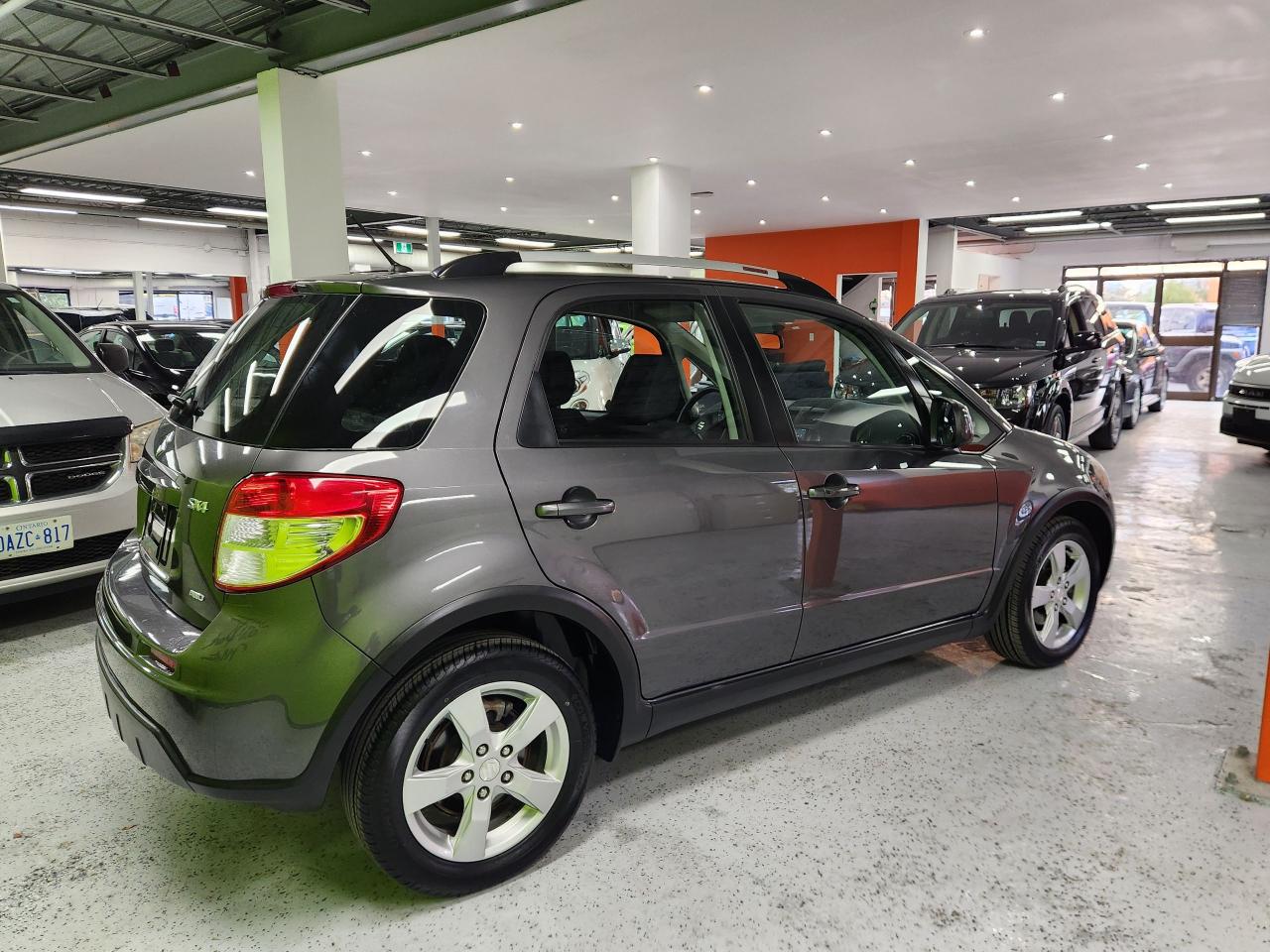 2012 Suzuki SX4 JLX NO ACCIDENTS LOW MILEAGE H'TED SEATS CLEAN - Photo #7