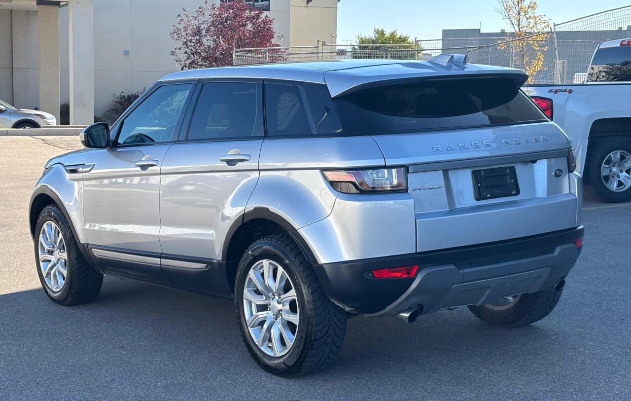 2018 Land Rover Evoque SE/SE Premium Photo2