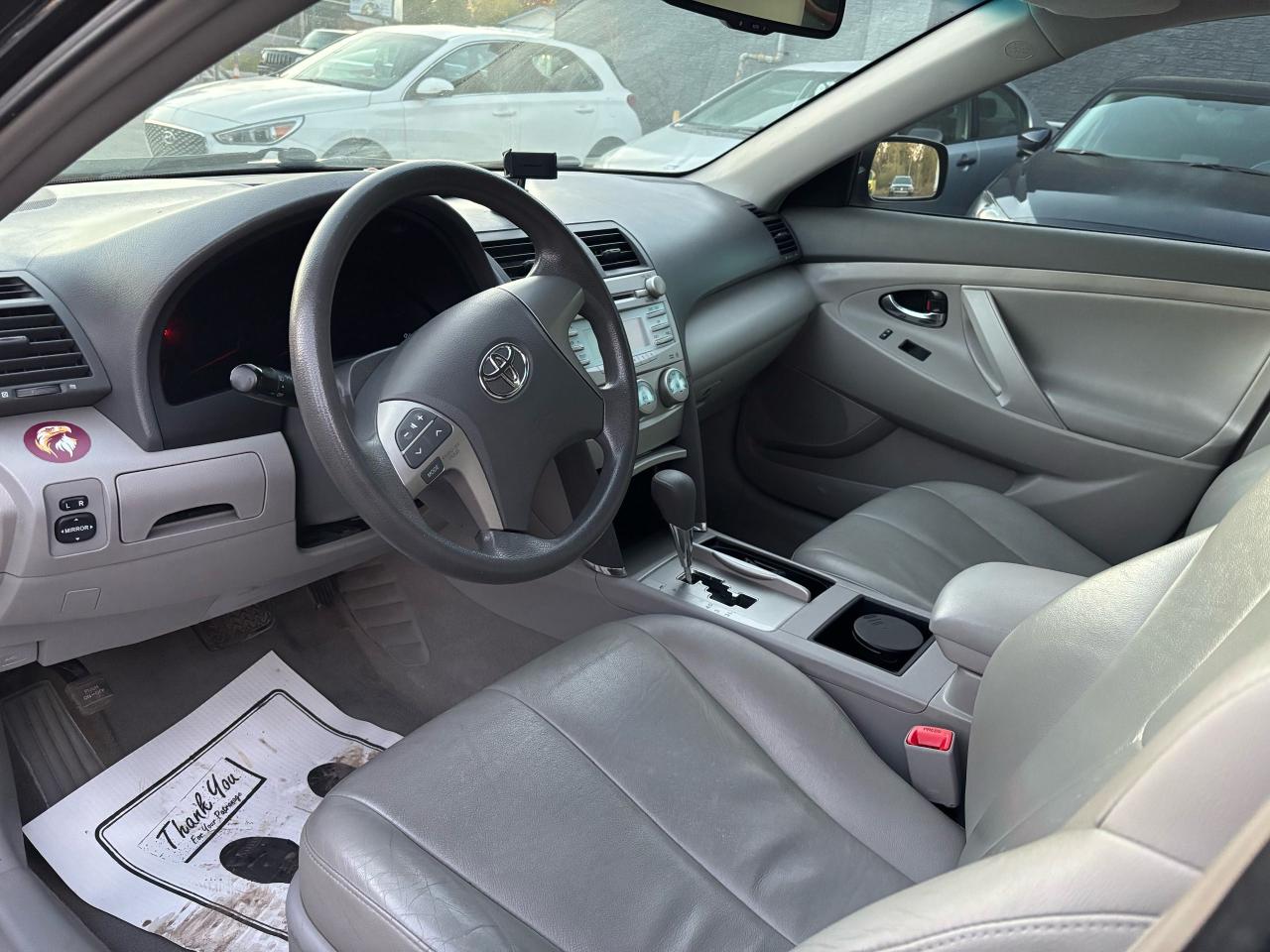 2008 Toyota Camry LE - Photo #9