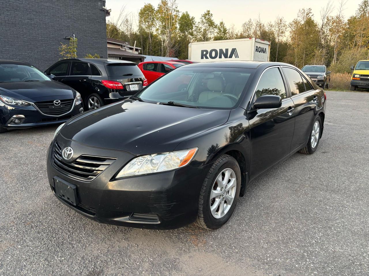 2008 Toyota Camry LE Photo2