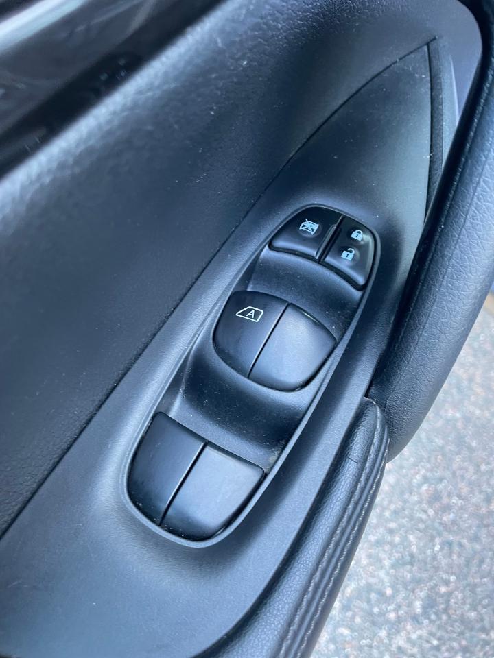 2020 Nissan Rogue ROGUE S/SL Photo