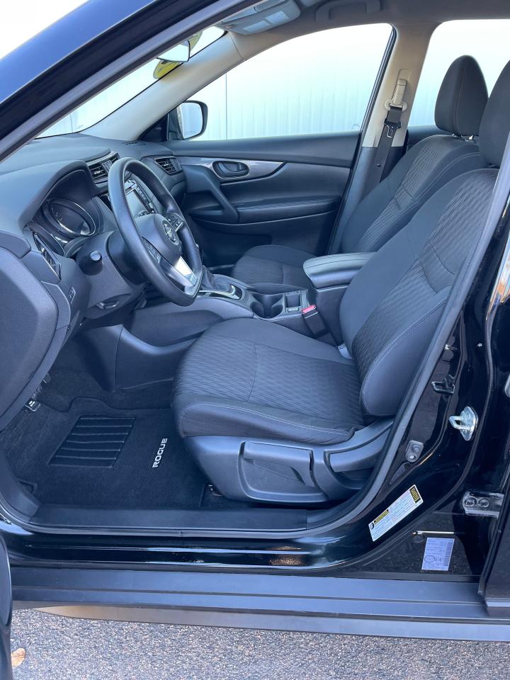 2020 Nissan Rogue ROGUE S/SL Photo