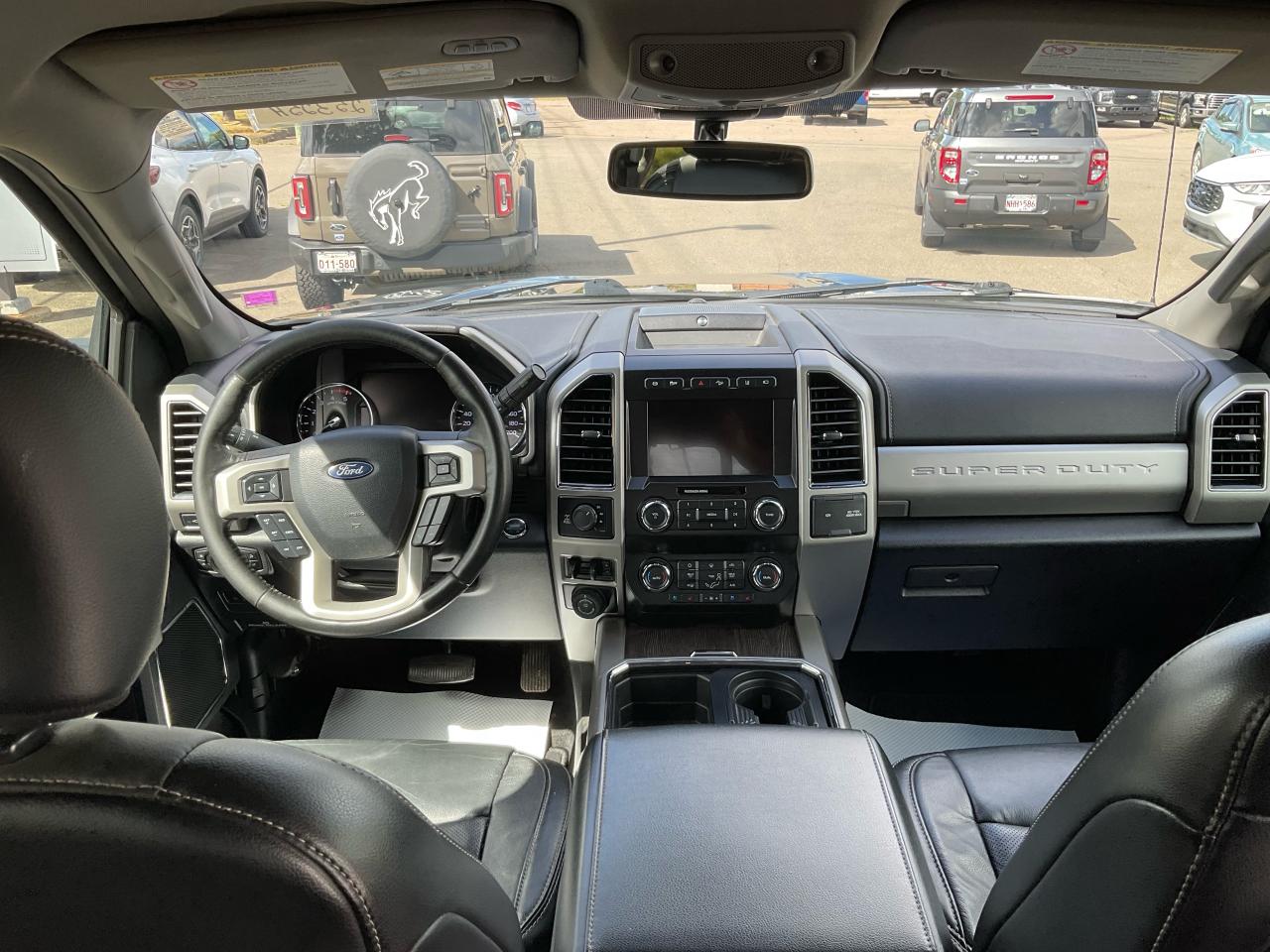 2020 Ford F-250 Super Duty SRW Lariat Photo5