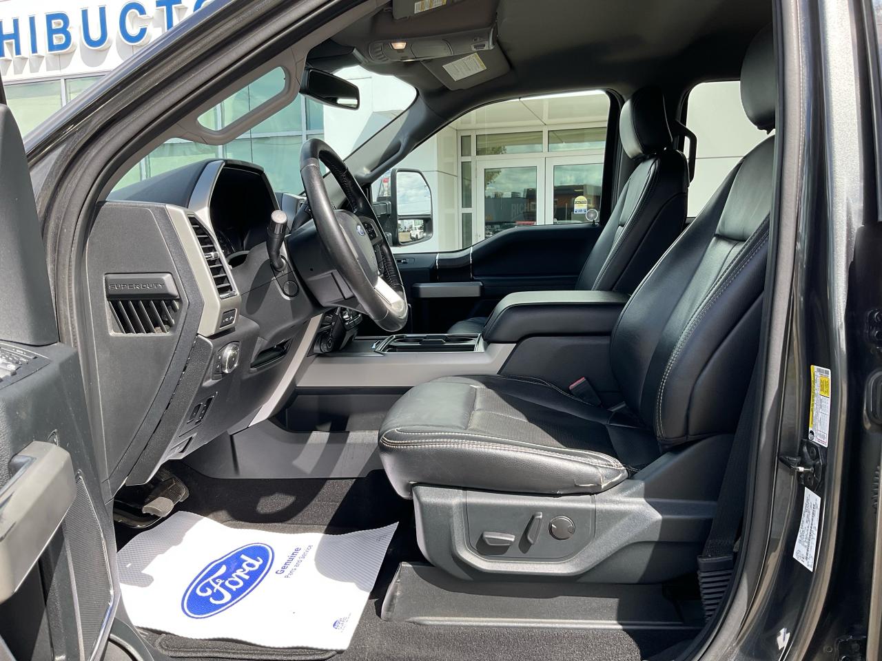 2020 Ford F-250 Super Duty SRW Lariat Photo5
