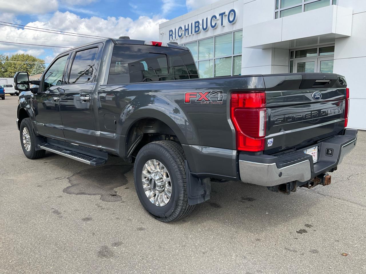 2020 Ford F-250 Super Duty SRW Lariat Photo4