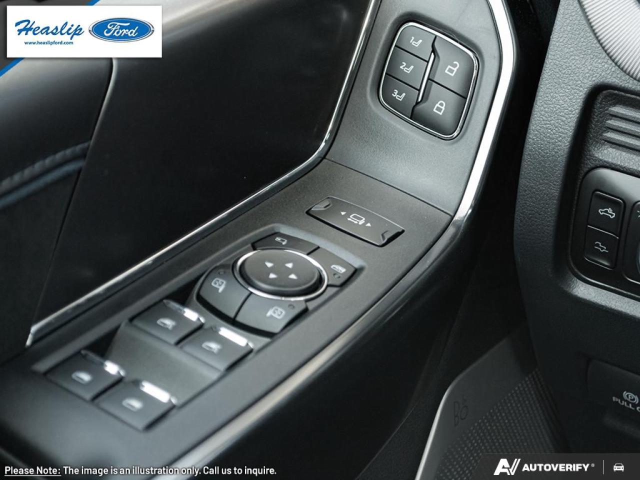 2026 Ford F-350 Super Duty SRW Platinum Photo