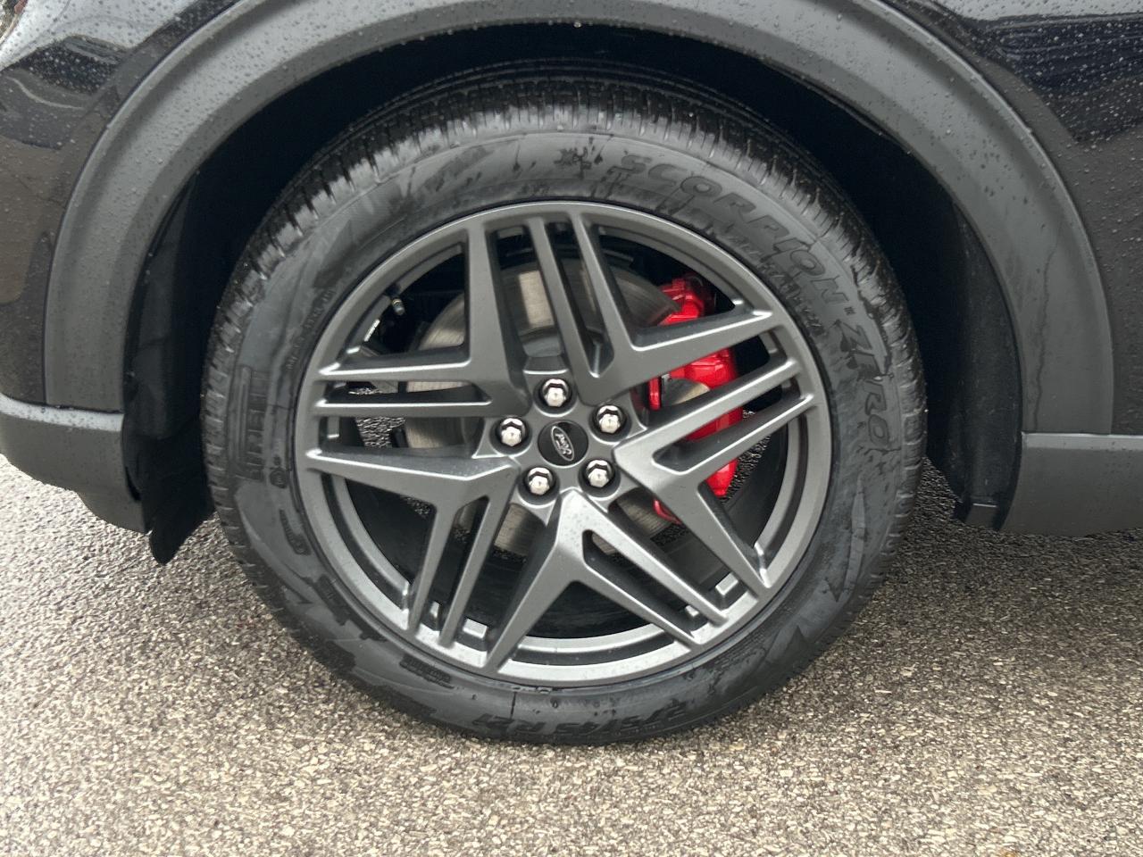 2025 Ford Explorer ST  -  Sunroof -  Cooled Seats Photo