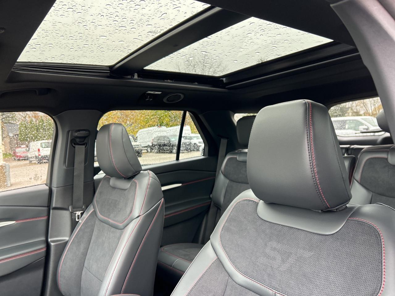 2025 Ford Explorer ST  -  Sunroof -  Cooled Seats Photo