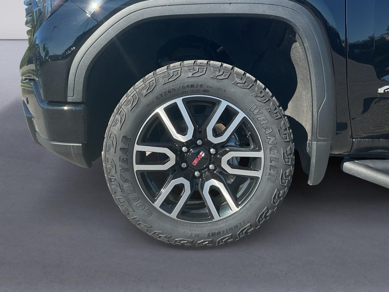 2022 GMC Sierra 1500 3.0L AT4! Fully Loaded! 4x4! Photo