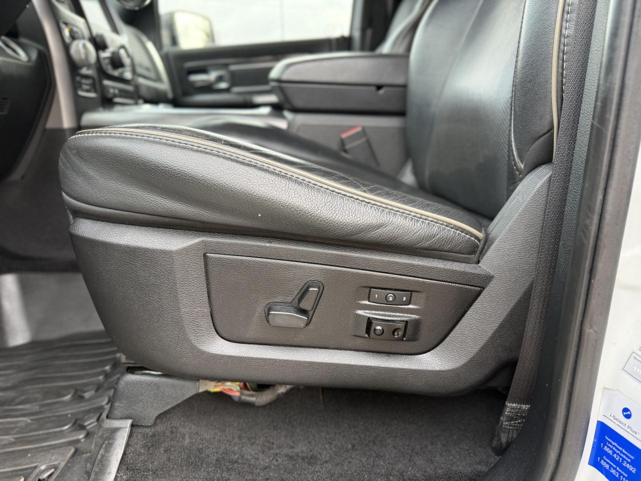 2017 RAM 1500 4WD Crew Cab 140.5  Limited | NAVIGATION | SUNROOF Photo