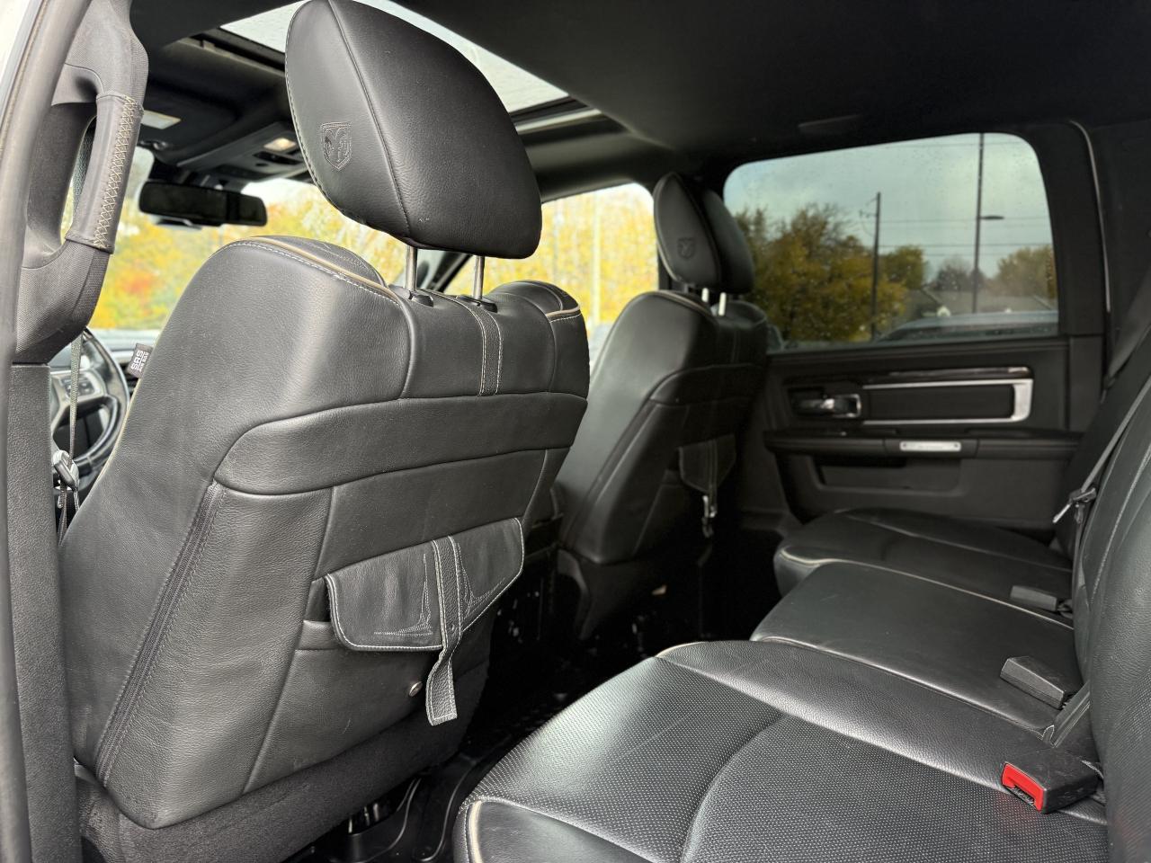 2017 RAM 1500 4WD Crew Cab 140.5  Limited | NAVIGATION | SUNROOF Photo