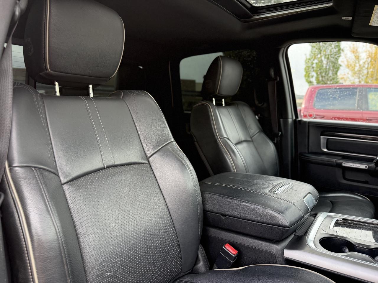 2017 RAM 1500 4WD Crew Cab 140.5  Limited | NAVIGATION | SUNROOF Photo