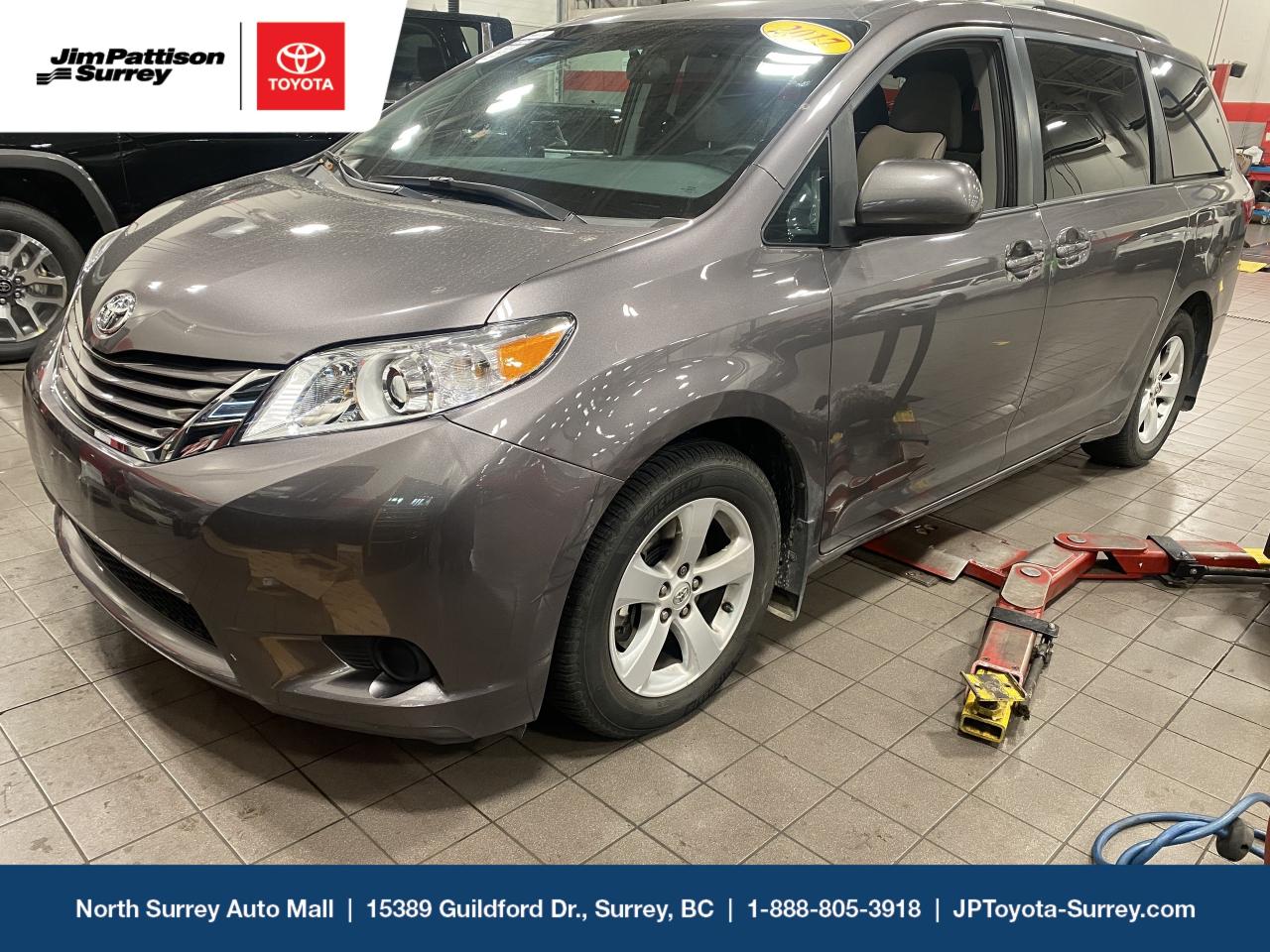 Used 2017 Toyota Sienna LE 8-Passenger V6 for sale in Surrey, BC