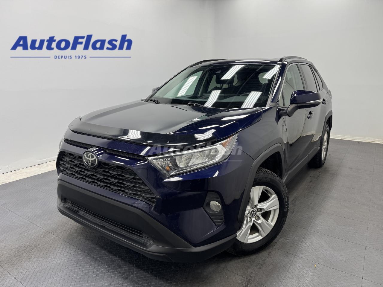 Used 2019 Toyota RAV4 XLE AWD, TOIT OUVRANT, SIÈGES + VOLANT CHAUFFANTS for sale in Saint-Hubert, QC