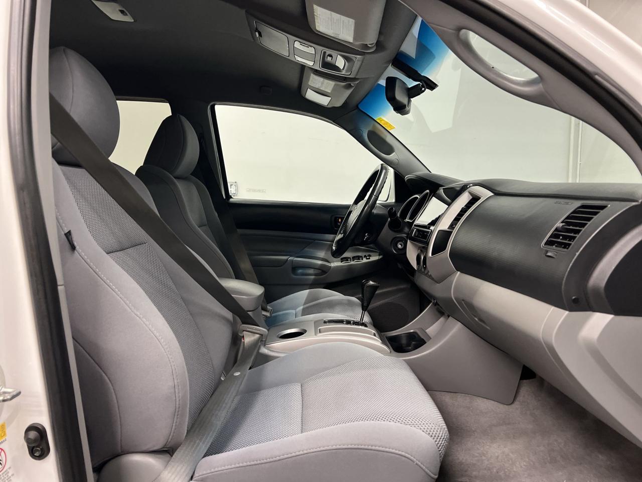 2011 Toyota Tacoma TRD SPORT 4X4 | REAR CAM | DBL CAB | 17IN ALLOYS Photo