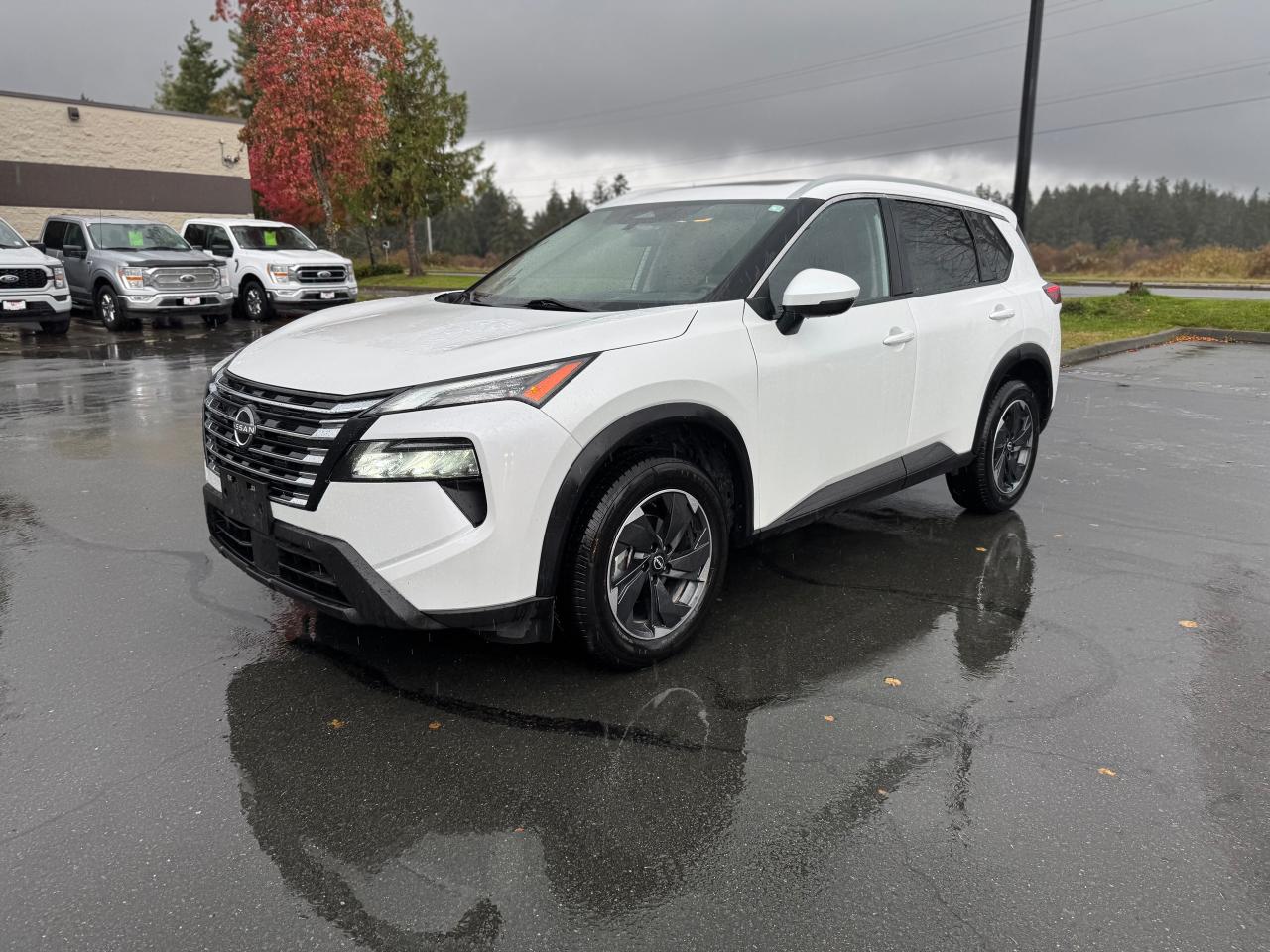 Used 2024 Nissan Rogue SV MOONROOF for sale in Campbell River, BC