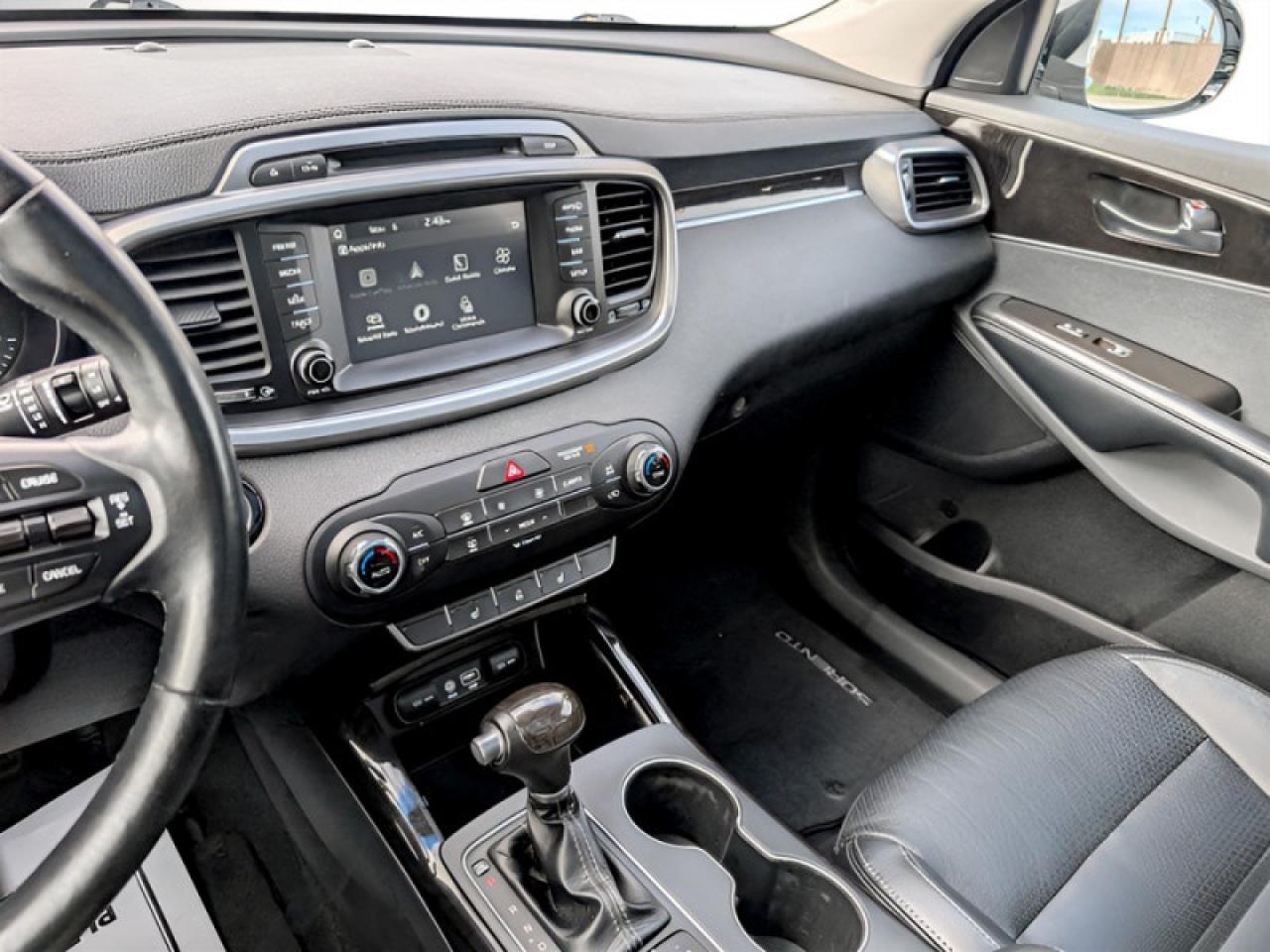 2017 Kia Sorento EX w/Advanced Touring Pkg  **LOW KMS - 1 OWNER** Photo