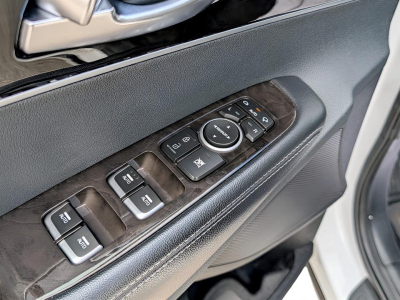 2017 Kia Sorento EX w/Advanced Touring Pkg  **LOW KMS - 1 OWNER** Photo