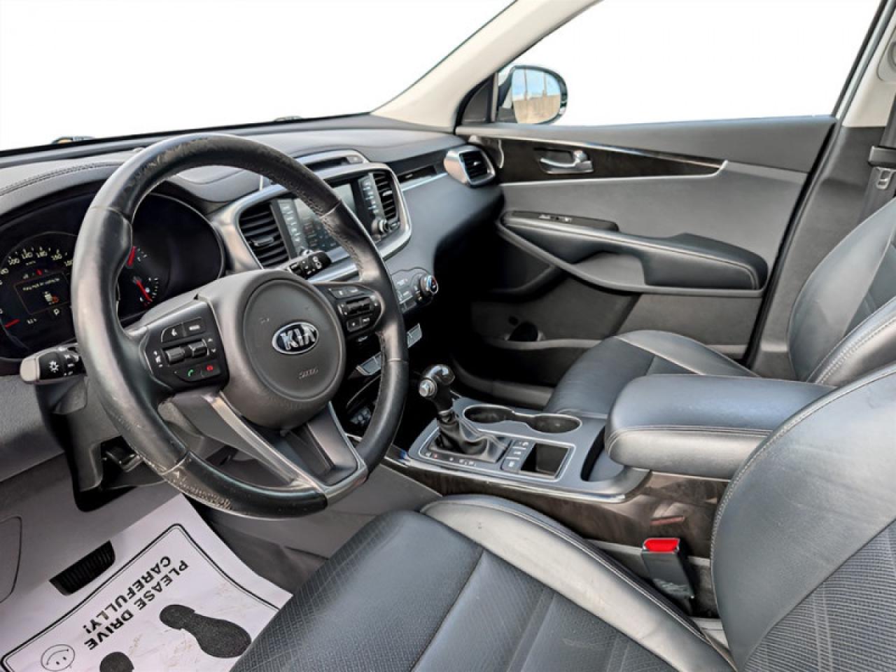 2017 Kia Sorento EX w/Advanced Touring Pkg  **LOW KMS - 1 OWNER** Photo