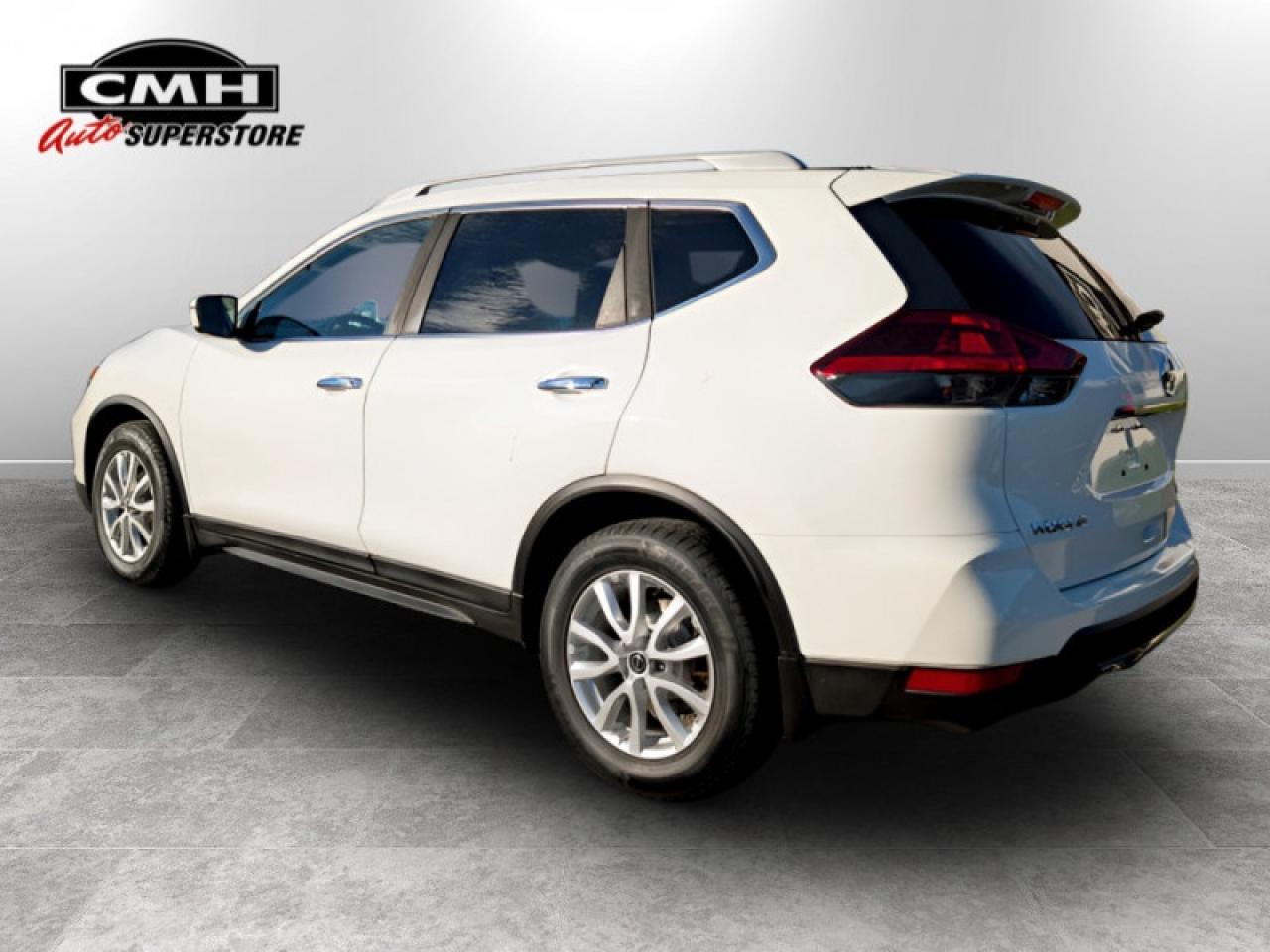 2020 Nissan Rogue S Special Edition  **HTD SW - BLIND SPOT** Photo2