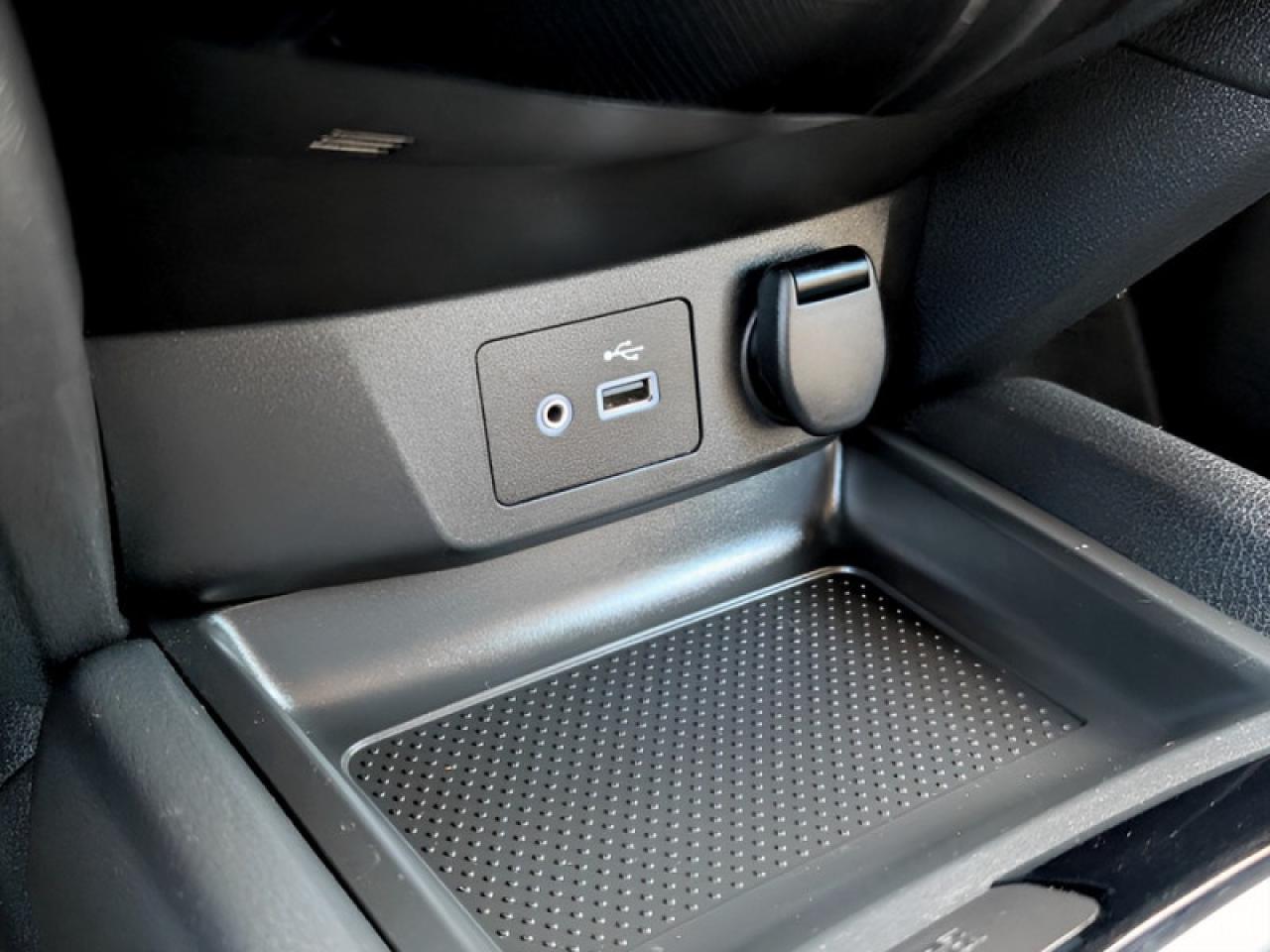 2020 Nissan Rogue S Special Edition  **HTD SW - BLIND SPOT** Photo