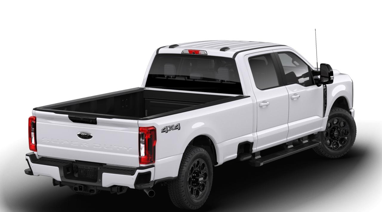 2026 Ford SUPERDUTY F-350® XLT Photo5