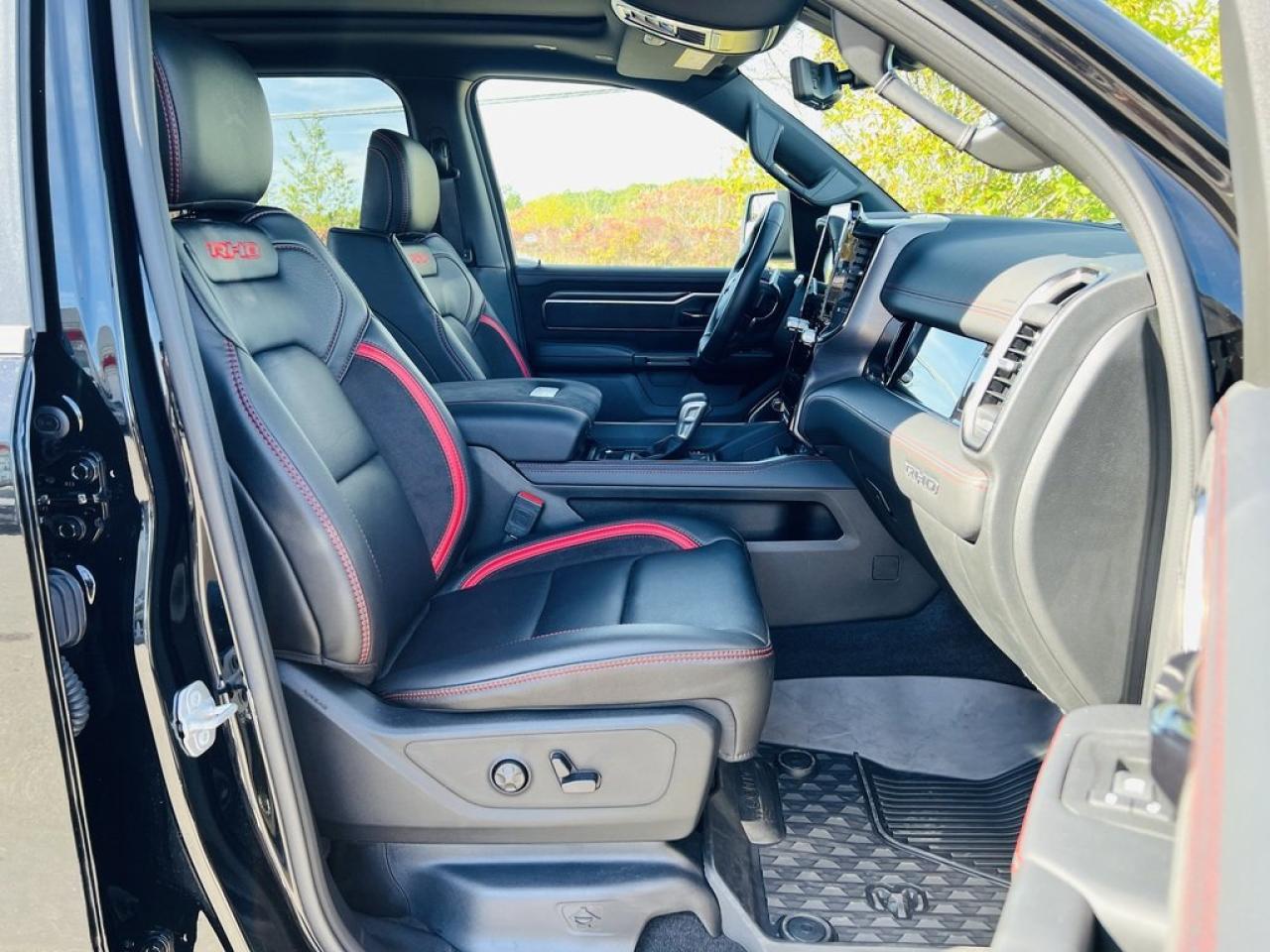 2025 RAM 1500 RHO 4X4 Photo