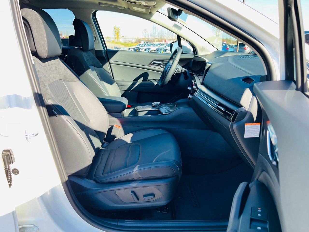 2026 Kia Sportage HEV SX - Black Interior Photo