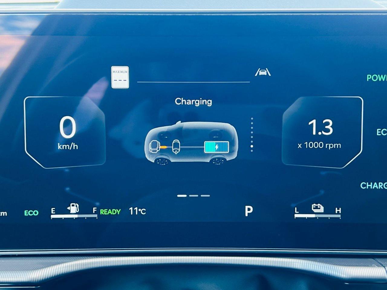 2026 Kia Sportage HEV SX - Black Interior Photo