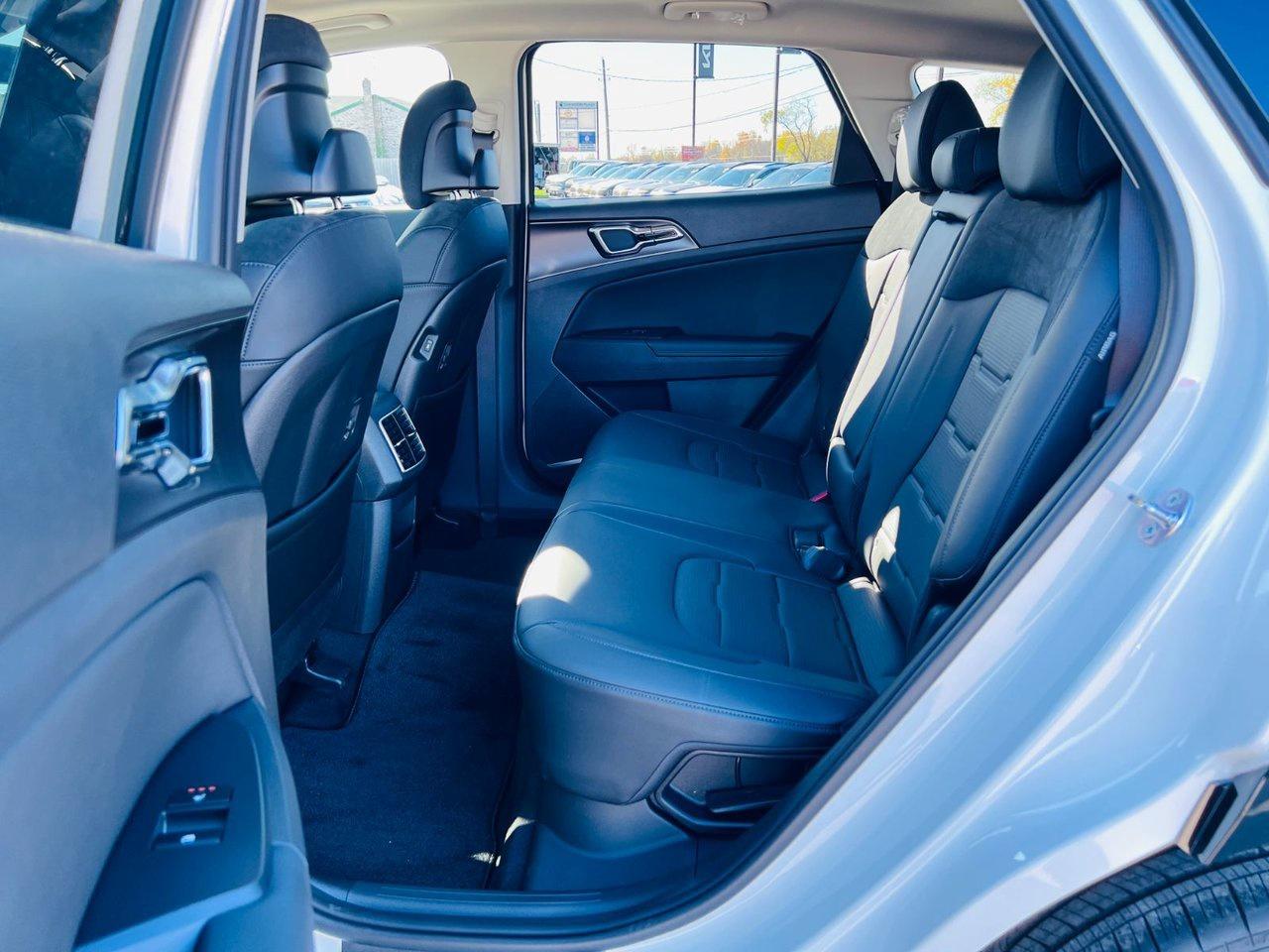 2026 Kia Sportage HEV SX - Black Interior Photo