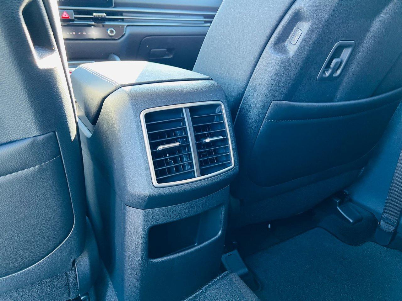 2026 Kia Sportage HEV SX - Black Interior Photo