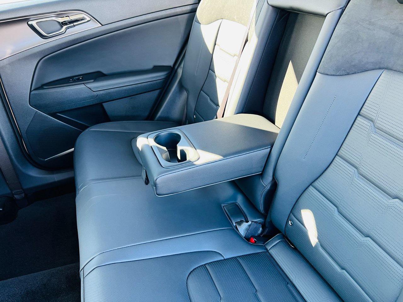 2026 Kia Sportage HEV SX - Black Interior Photo
