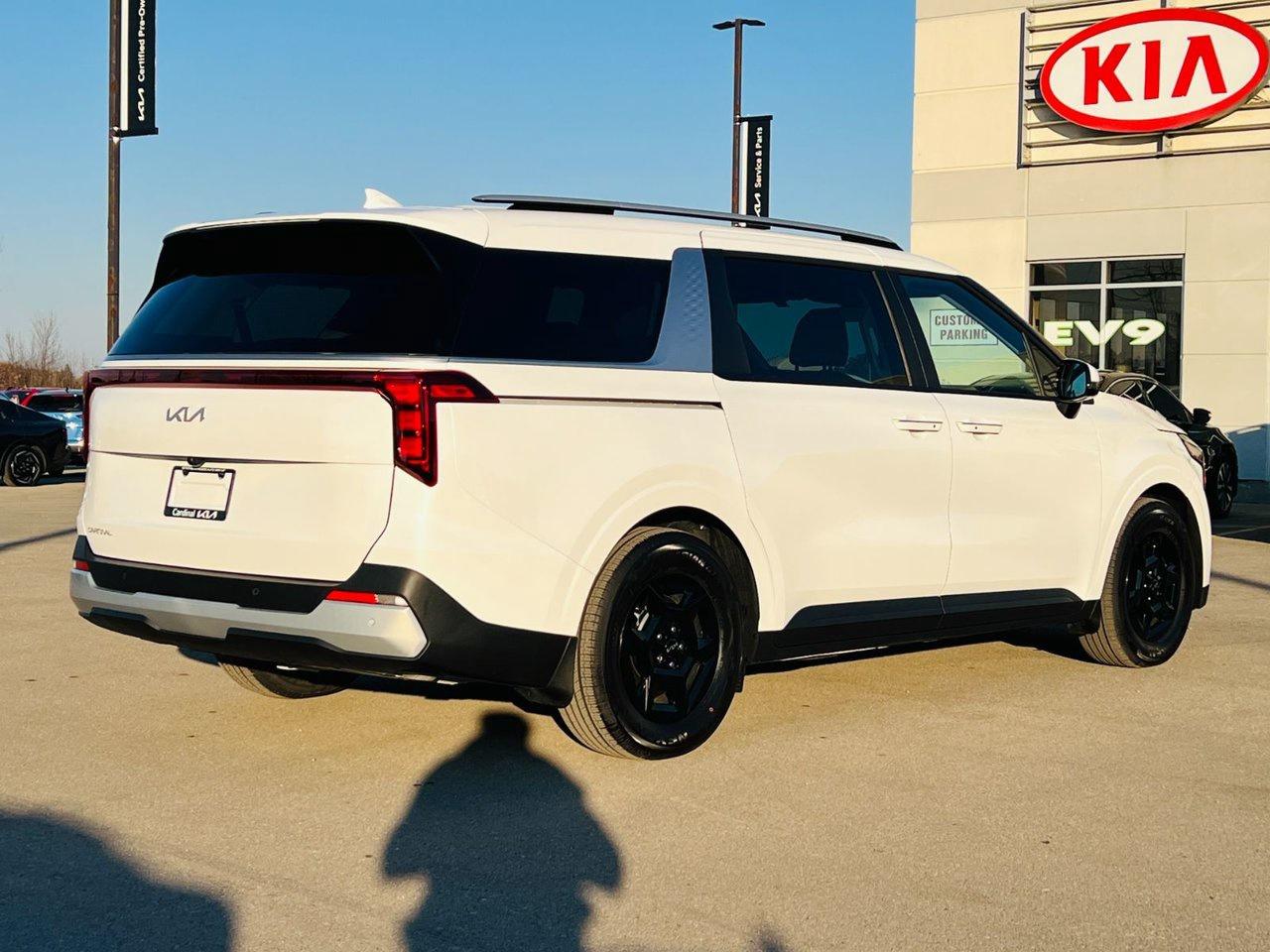 2026 Kia Carnival LX+ Photo2