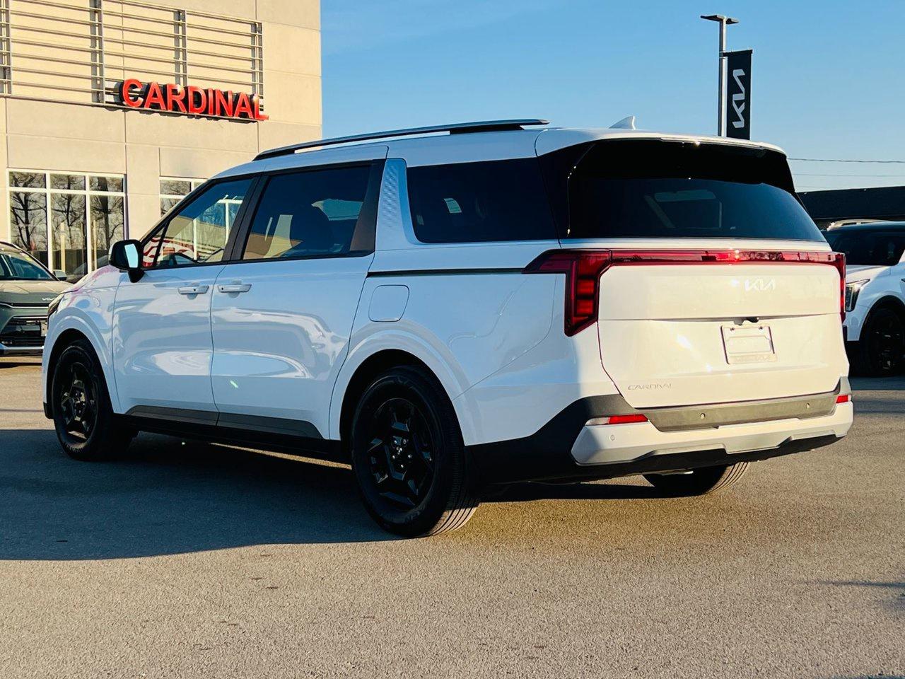 2026 Kia Carnival LX+ Photo