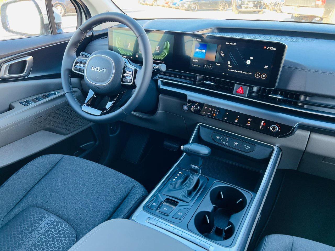 2026 Kia Carnival LX+ Photo