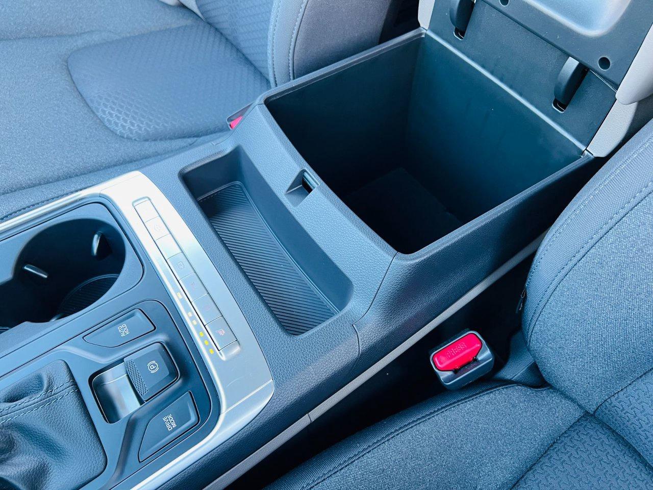 2026 Kia Carnival LX+ Photo