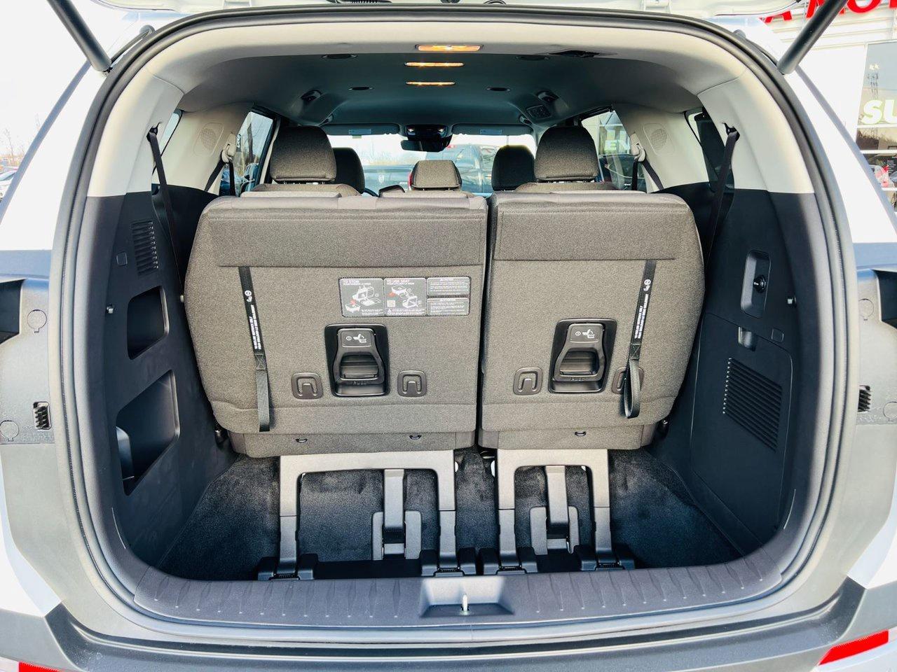 2026 Kia Carnival LX+ Photo