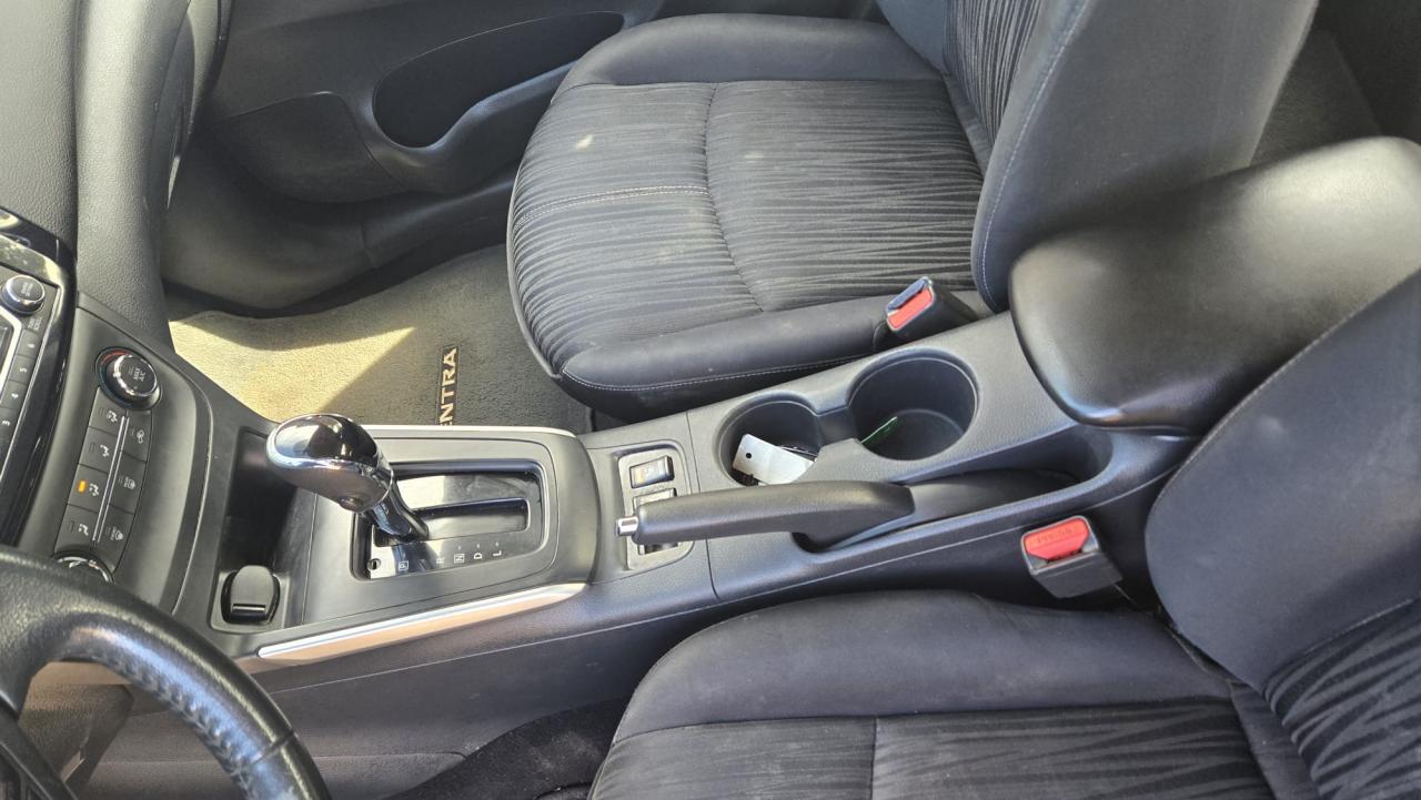 2016 Nissan Sentra S - Photo #7