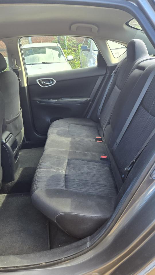 2016 Nissan Sentra S - Photo #5