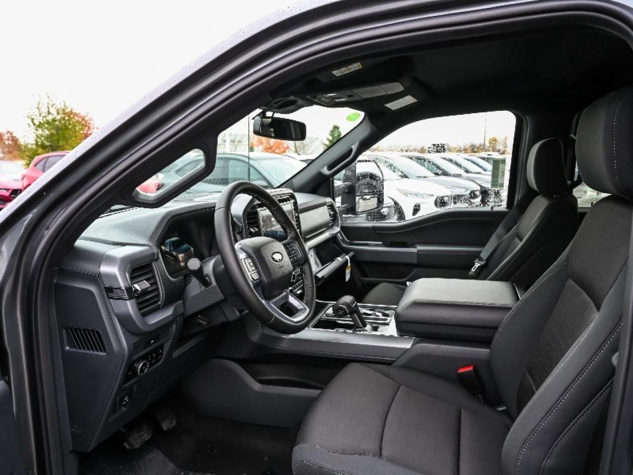 2025 Ford F-150 XLT Photo