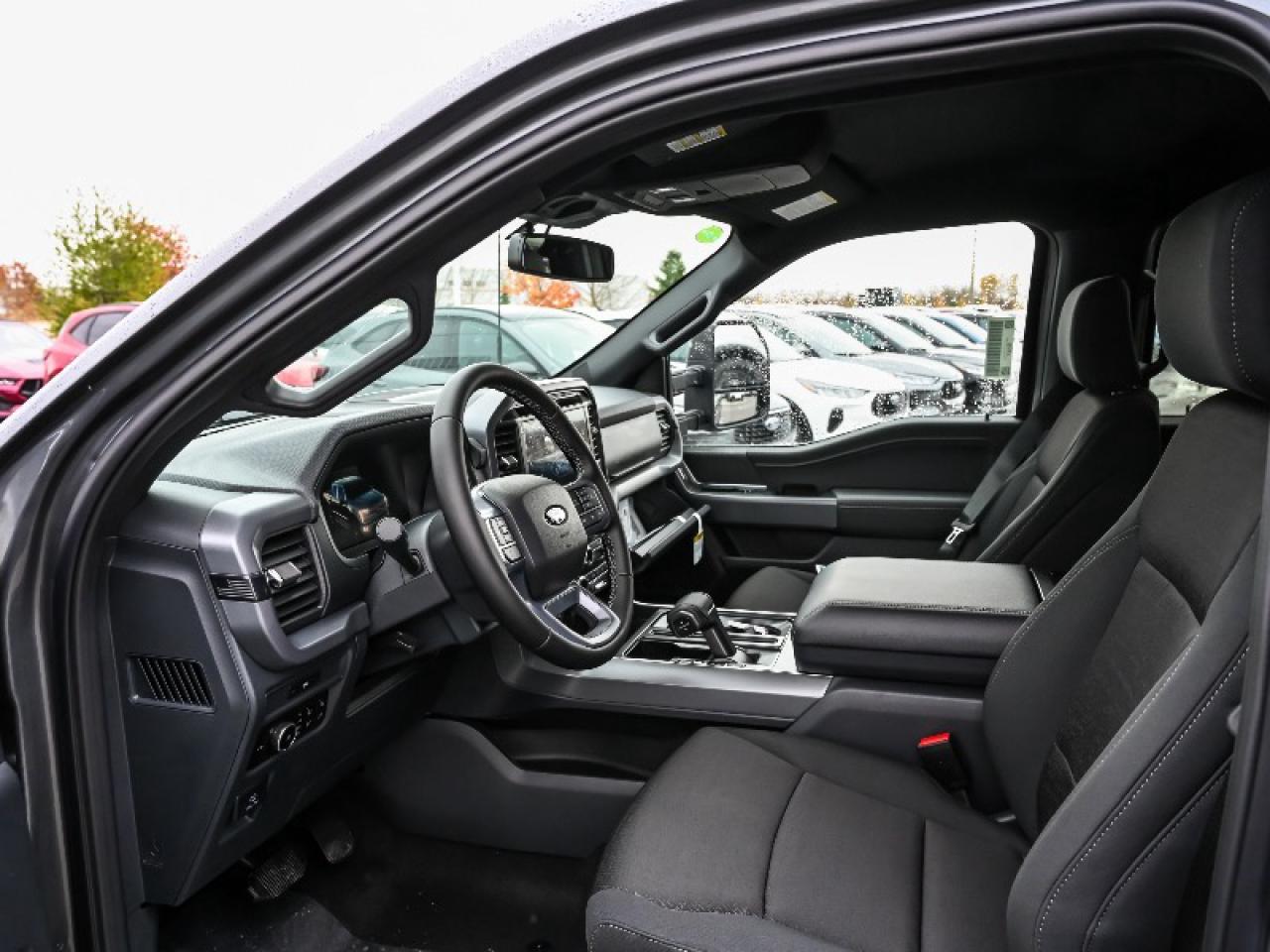 2025 Ford F-150 XLT Photo