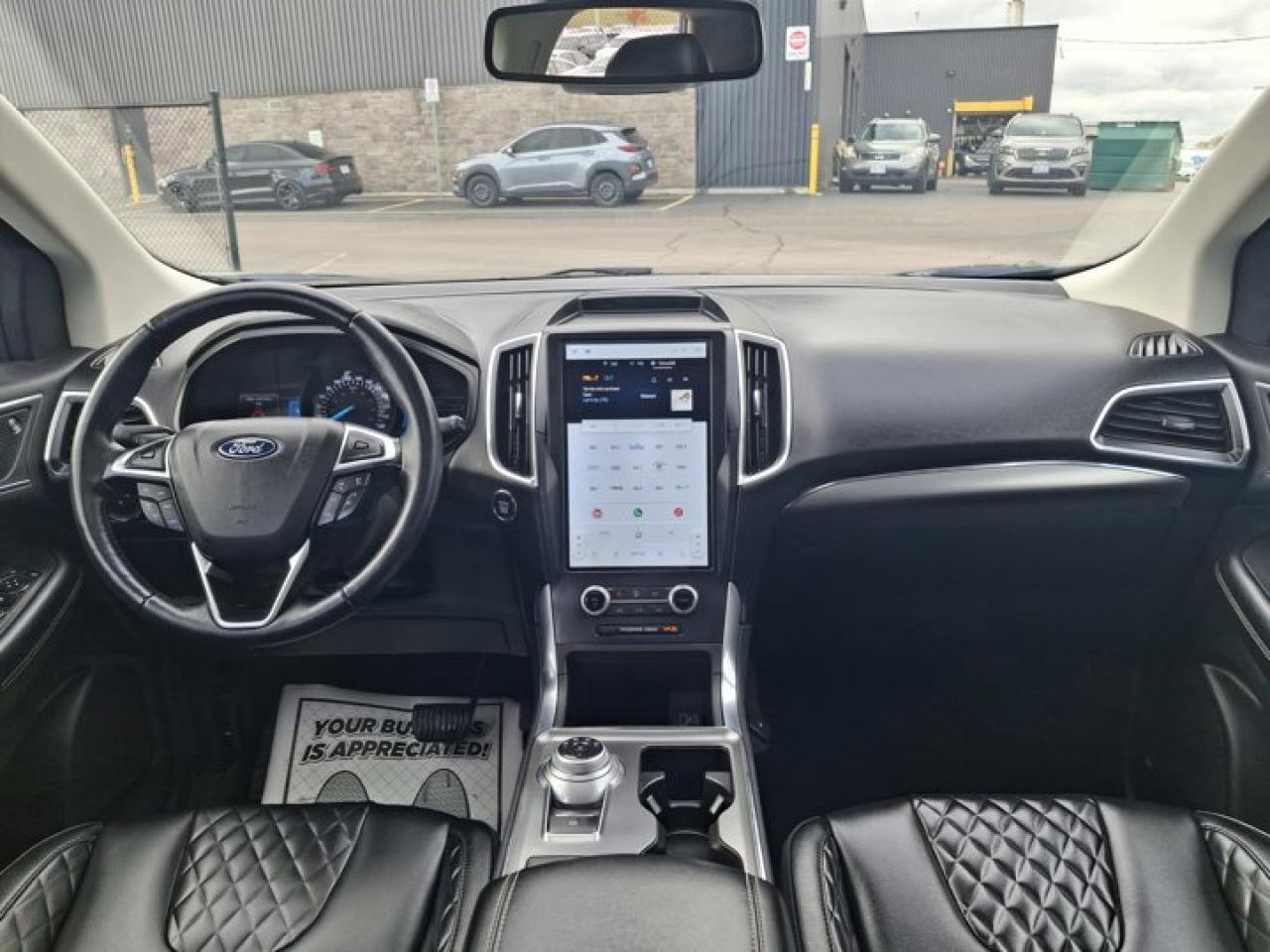 2023 Ford Edge Titanium AWD | Leather | Panoramic Sunroof | Heated Seats | CarPlay + Android | and More ! Photo