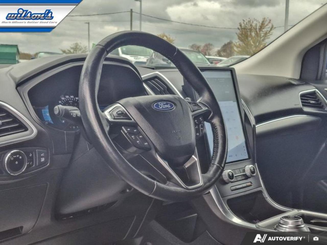 2023 Ford Edge Titanium AWD | Leather | Panoramic Sunroof | Heated Seats | CarPlay + Android | and More ! Photo