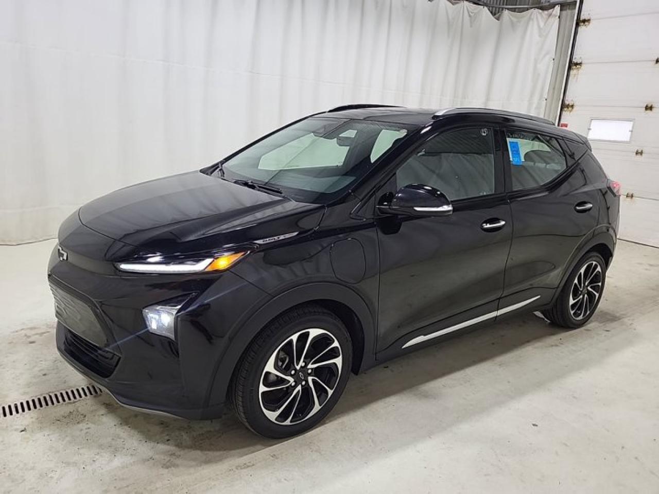 Used 2023 Chevrolet Bolt EUV Premier | Sun & Sound Group | Nav | Sunroof | Heated + Cooled Seats | for sale in Guelph, ON