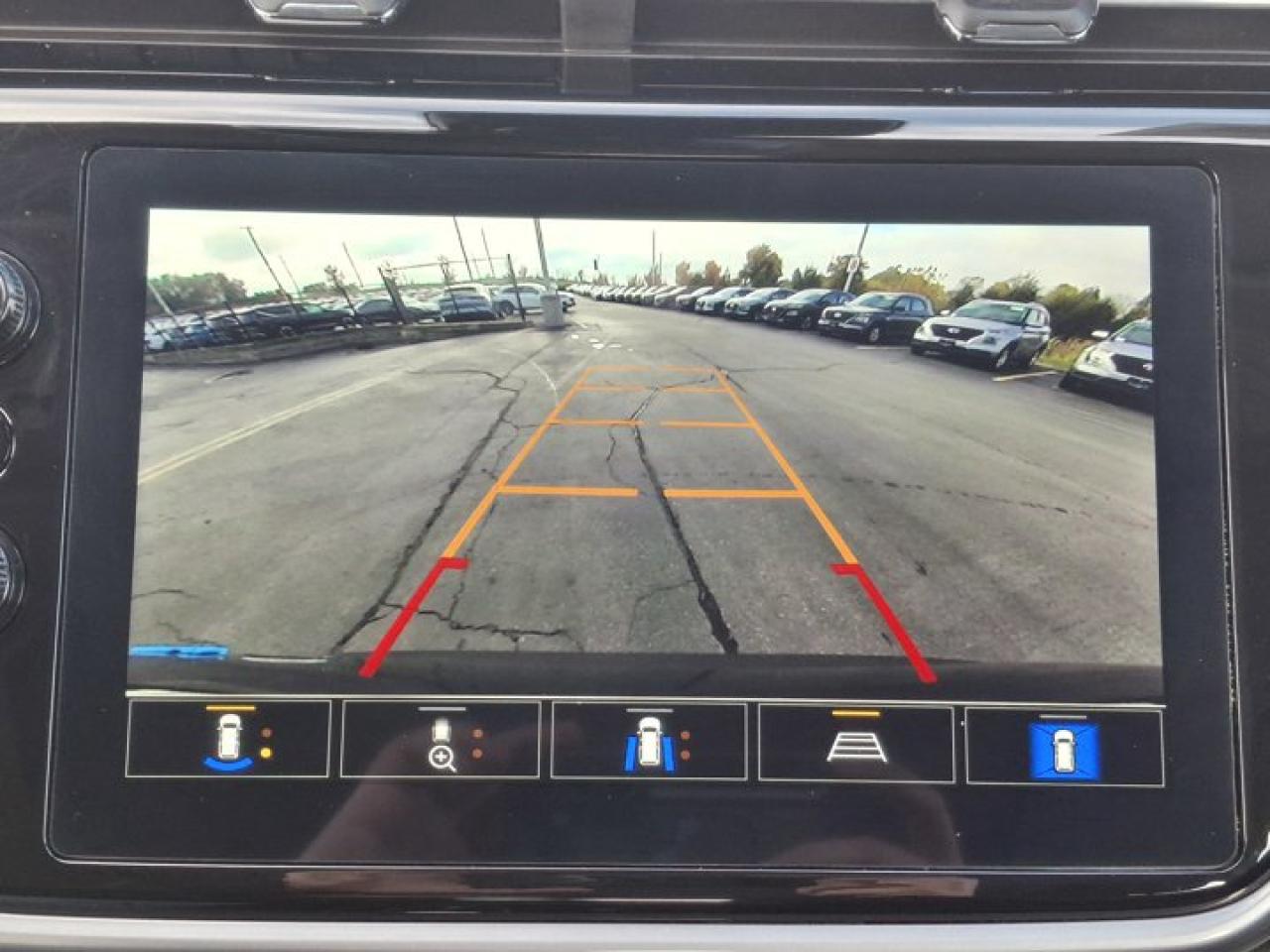 2023 Chevrolet Bolt EUV Premier | Sun & Sound Group | Nav | Sunroof | Heated + Cooled Seats | Photo