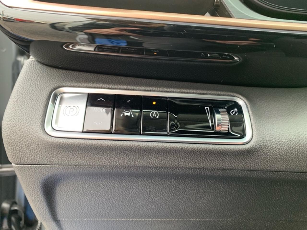 2025 Buick Envision Sport Touring  - Leather Seats Photo