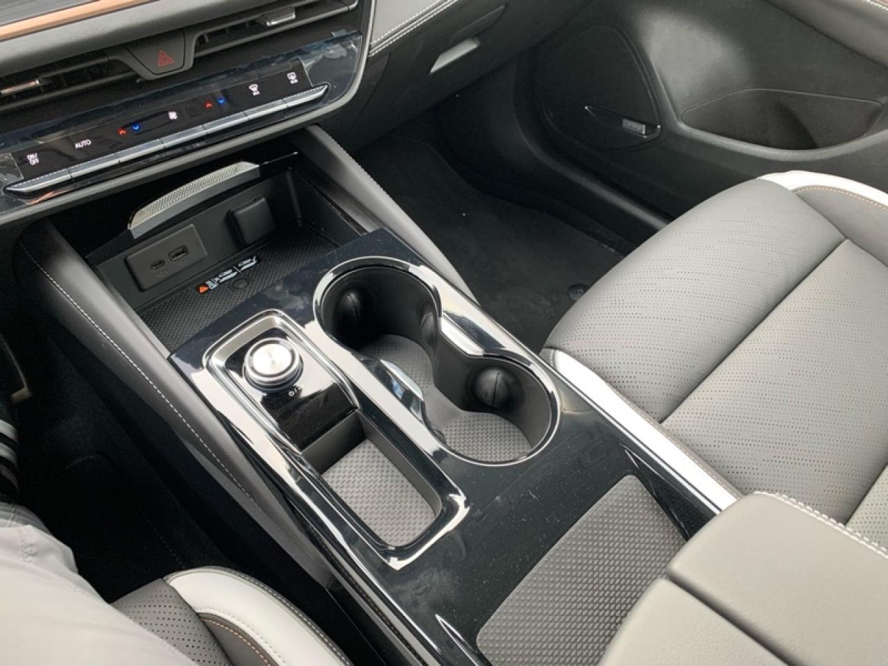 2025 Buick Envision Sport Touring  - Leather Seats Photo