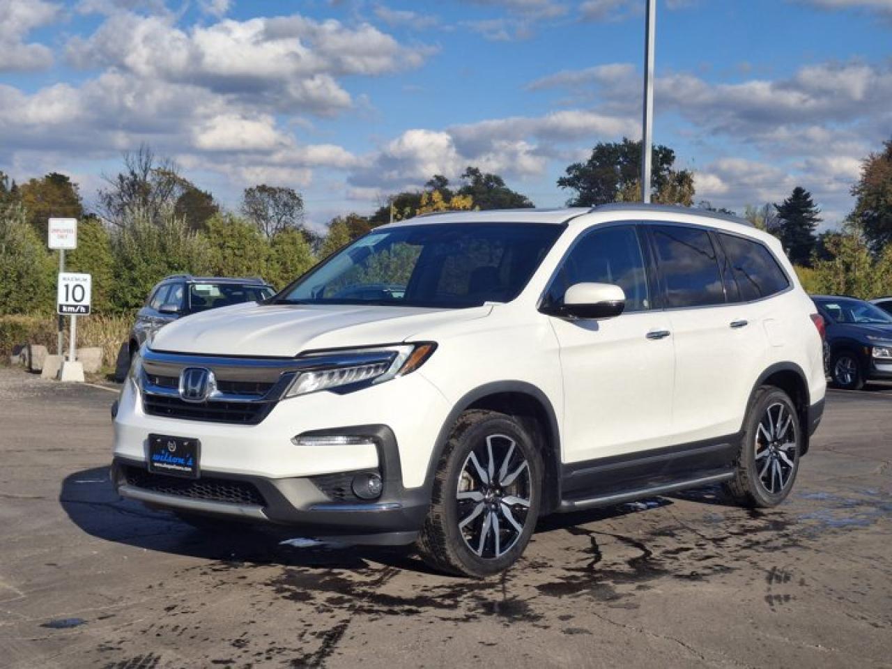 Used 2020 Honda Pilot Touring 7-Passenger AWD | Leather | Sunroof | Nav | DVD | Rear Camera | Adaptive Cruise | and More ! for sale in Guelph, ON