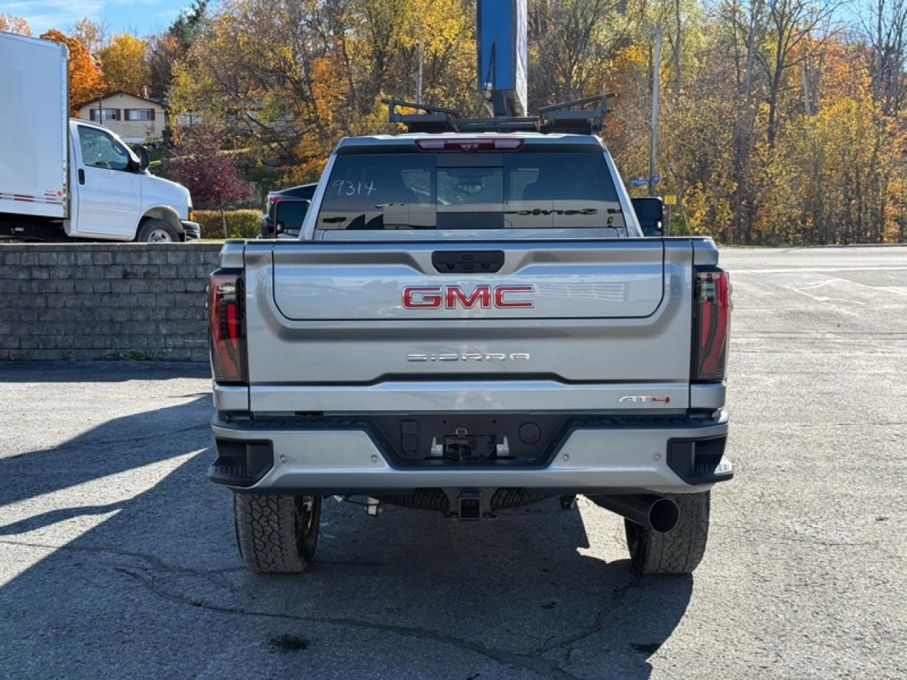 2026 GMC Sierra 3500 HD AT4  - Leather Seats Photo3